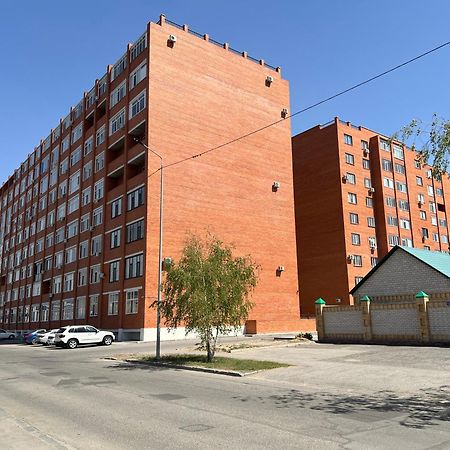 Lux Аппартаменты Smart #2 Pavlodar Exteriör bild